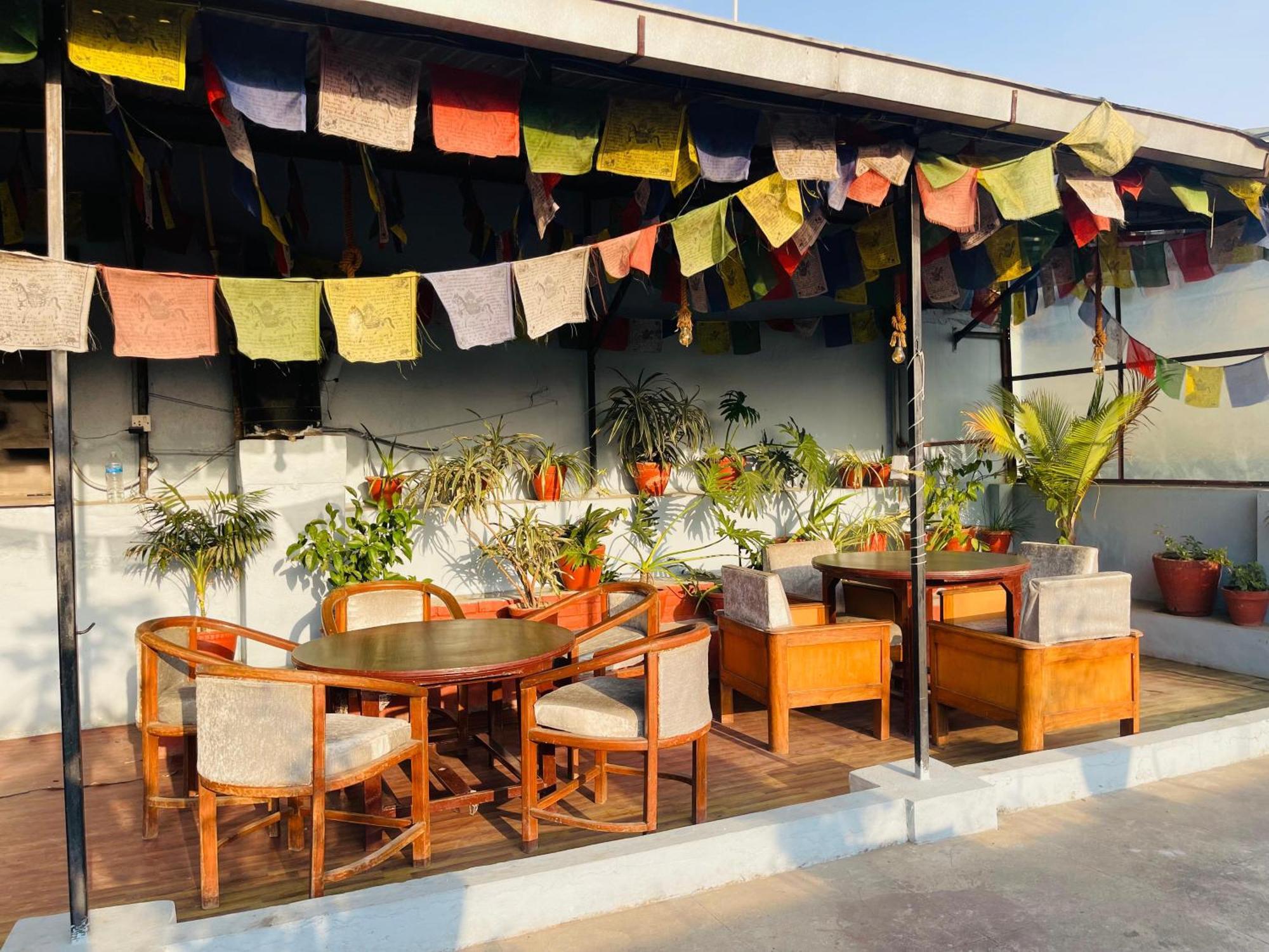 קטמנדו Holy Land Hotel Nepal מראה חיצוני תמונה